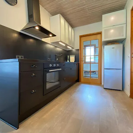 Landstudio - Schwedenhaus Mit Kamin Am Feldrand *