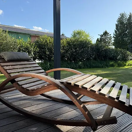 Schwedenhaus Mit Holzofen & Aussenkamin Auf 1400m2 Holiday home *