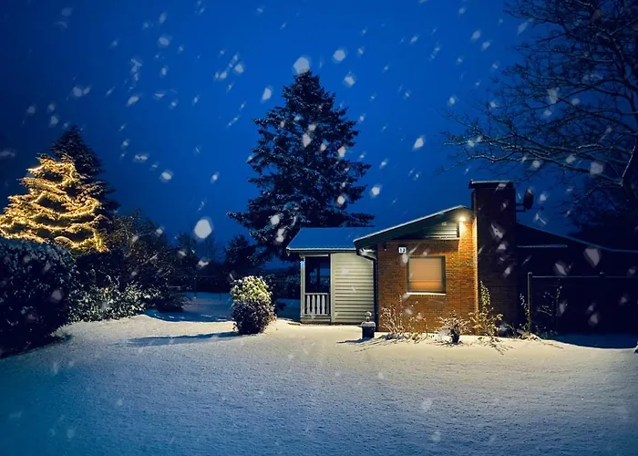 Vakantiehuis Schwedenhaus Mit Holzofen & Aussenkamin Auf 1400m2 Tensbuttel-Rost